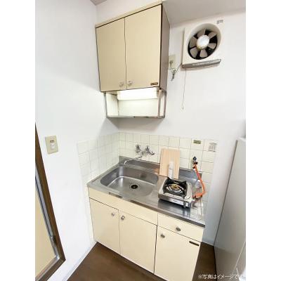 ●2026年4月18日から入居可●ユニオンマンスリー蕨２　303　1R・シングル☆【禁煙ルーム】人気の角部屋♪掃除機や洗濯機など生活家電完備！デスク・チェアのあるお部屋の物件写真2