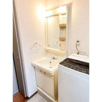 ユニオンマンスリー江戸川台１　109　1K・セミダブル☆【禁煙ルーム】人気のバストイレ別＆温水洗浄便座＆独立洗面台あり♪室内洗濯機や冷蔵庫など生活家電完備！デスの物件写真5