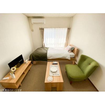 ユニオンマンスリー京王稲田堤３　206　1R・シングル☆【禁煙ルーム】ローテーブル・ソファのあるお部屋♪洗濯機や掃除機など生活家電完備の物件写真1