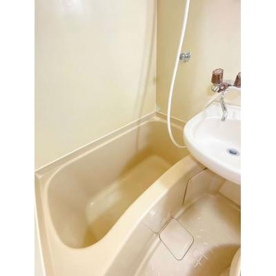 ●2026年4月23日から入居可●ユニオンマンスリー新松戸１　802　1K・シングル☆【禁煙ルーム】人気の角部屋＆2面採光♪デスク・チェアや生活家電のあるお部屋。建物オートロック完備の物件写真3