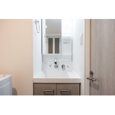 2026年3/20までの大特価！オシャレなデザイナーズ物件♪／Wi-Fi完備／家具家電・備品完備／オークレスト恵比寿503の物件写真5