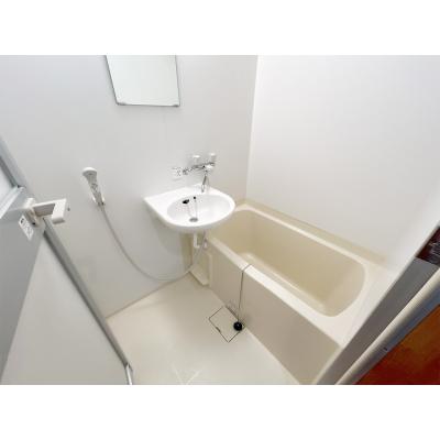 apartment 〒104-0061　東京都中央区銀座４丁目12-15 歌舞伎座タワー26階