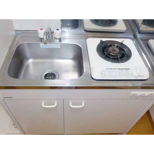 マンスリーリブマックス高田馬場インペリアル□『禁煙ルーム・駅2分』≪スマートシリーズ≫の物件写真3