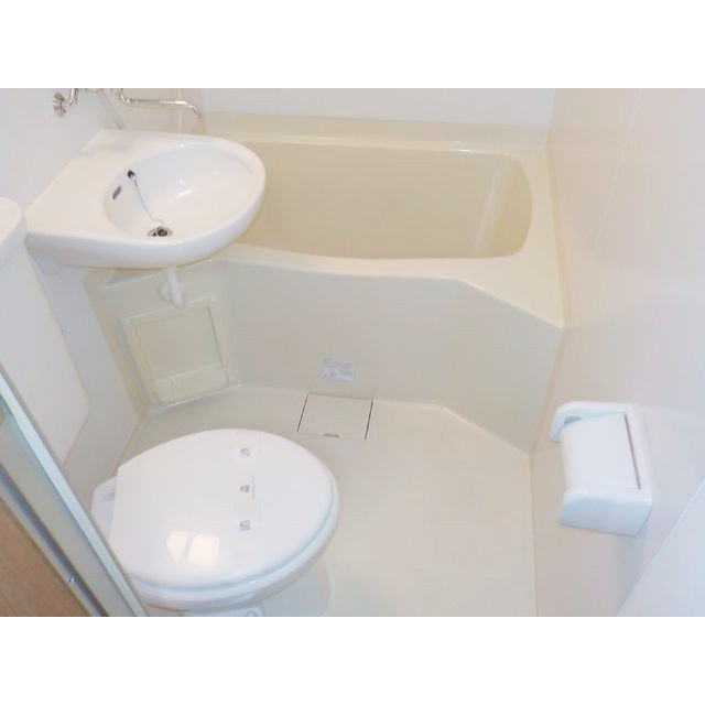 マンスリーリブマックス高田馬場インペリアル□『禁煙ルーム・駅2分』≪スマートシリーズ≫の物件写真4