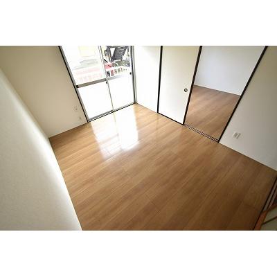 ピースコート泉ヶ丘Bの物件写真2