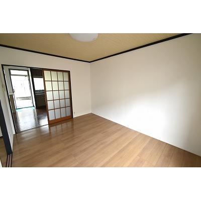 ピースコート泉ヶ丘Bの物件写真3