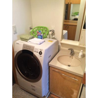 【大阪梅田駅、中津駅】EC梅田茶屋町DS　01号室【ロフト付・床暖房・NET無料・温水洗浄便座・浴室暖房乾燥機・ドラム式洗濯乾燥機・32型TV・HDD内蔵ブルーレイ標準装備！】の物件写真4