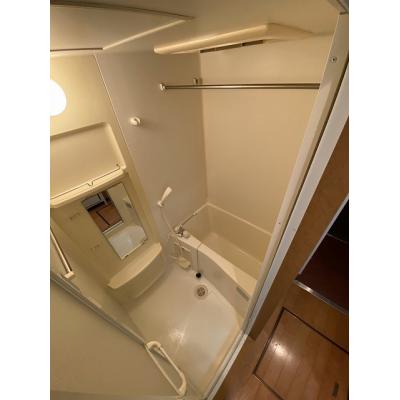 EC新大阪3SP③【分譲タイプ、ＮＥＴ無料・ペット相談可、ロフト付・床暖房・ドラム式洗濯乾燥機・３２型ＴＶ・HDD内蔵ブルーレイ標準装備！】の物件写真4