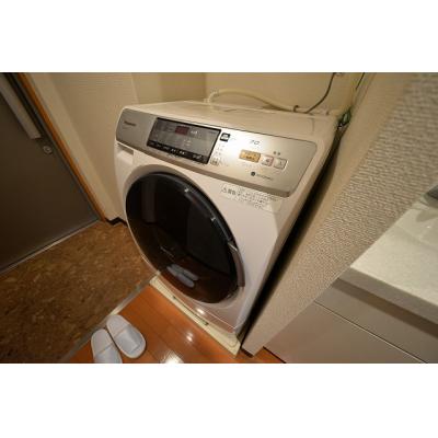 EC心斎橋アルテール➁【分譲タイプ・ネット無料・ペット飼育可】【ドラム式洗濯乾燥機・３２型ＴＶ・HDD内蔵ブルーレイ完備！】の物件写真2