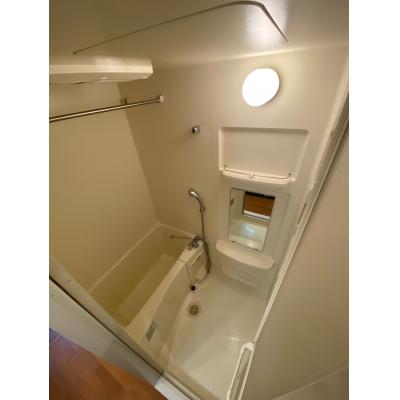 EPミッドプレイス④【分譲タイプ、NET無料・ペット相談可・２口ガスコンロ・独立洗面・浴室暖房乾燥機・温水洗浄便座・ドラム式洗濯乾燥機・３２型ＴＶ・HDD内蔵ブルーレイ完備！】の物件写真6