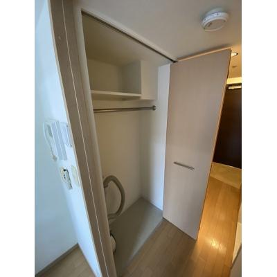 EC三宮駅前ラ・ドゥー③【NET無料・４帖のロフト付・床暖房・浴室暖房乾燥機・温水洗浄便座・ドラム式洗濯乾燥機・HDD内蔵ブルーレイ標準装備】の物件写真5