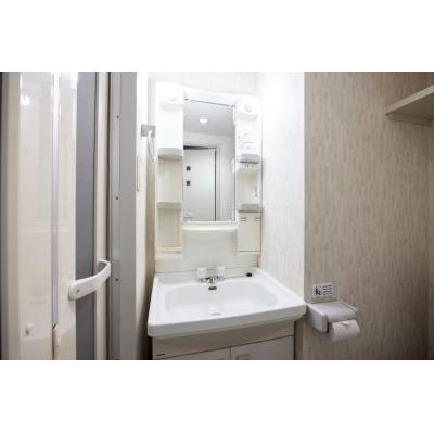 大久保駅から徒歩2分！新大久保駅から徒歩5分！飲食店多数/wi-fi完備/シャルマンやよい202の物件写真5