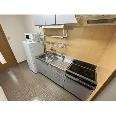 Ｓマンスリー河原町通り【プレミアム・ネット無料・オートロック・宅配ＢＯＸ有り・駐車場有り】の物件写真3