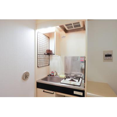 池袋まで1駅&徒歩圏内/最寄り駅から徒歩3分/スーパー・コンビニ至近/エスカル椎名町201の物件写真4