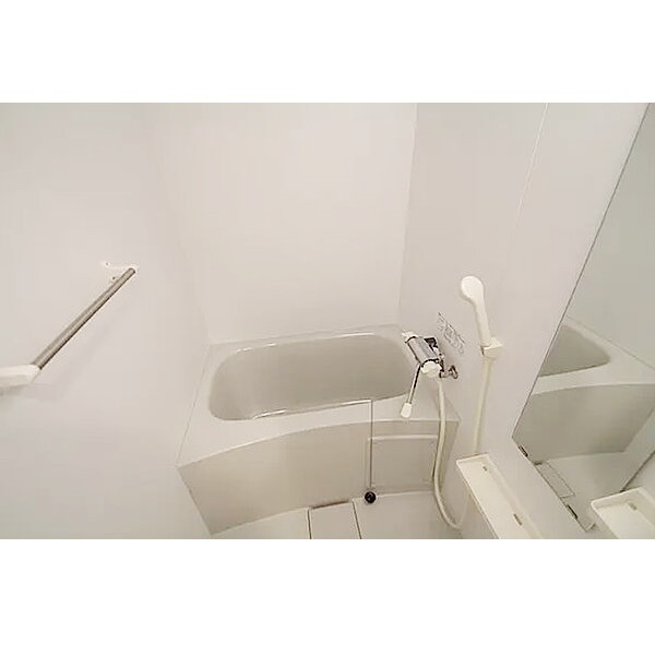 マンスリーリブマックス横浜桜木町SOUTHログ■『禁煙ルーム』【独立洗面・浴室乾燥付】≪エクセレントシリーズ≫の物件写真5