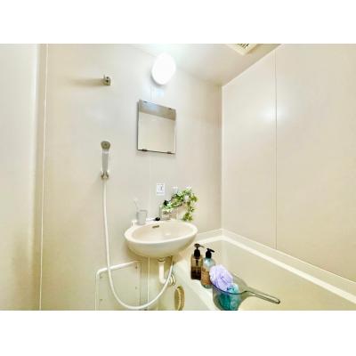 【名古屋市中川区/八田駅徒歩4分/駐車場/バストイレ別/充実した周辺環境】アヴェニュー高畑 201号室 ファミマンの物件写真4
