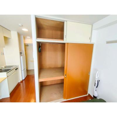 ユニオンマンスリー新小平１　208　1R・シングル☆◆インターネット固定回線（有線・Wi-Fi）無料の部屋◆【禁煙ルーム】ソファ・ローテーブルのあるゆったり25㎡のお部屋！の物件写真5