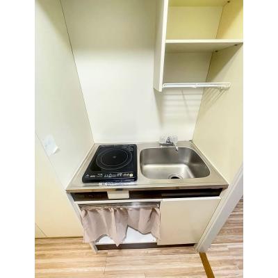 ユニオンマンスリー久米川１　204　1R・セミダブル☆【禁煙ルーム】ソファ＆ローテーブル付き♪モニター付きインターフォン＆洗濯機や冷蔵庫など生活家電のあるお部屋/西武新宿線沿線の物件写真2