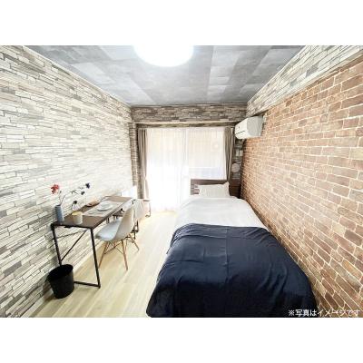 ユニオンマンスリー東村山１　202　1R・シングル☆【禁煙ルーム】安心の宅配ボックス・室内洗濯機完備！勉強やテレワーク、趣味の時間などワークスペースにおすすめデスク・チェアなど生活家電のあるお部屋の物件写真1