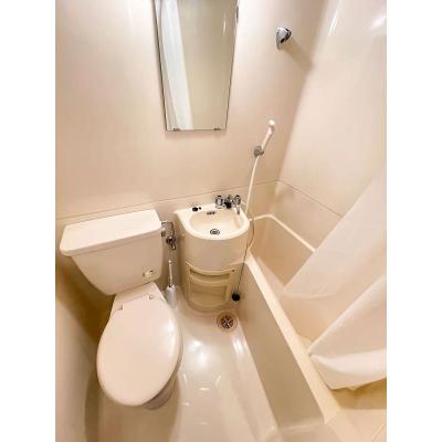 ユニオンマンスリー永山６　305　1K・シングル☆【禁煙ルーム】角部屋物件！室内洗濯機や2ドア冷蔵庫など生活家電完備。デスク・チェアのあるお部屋/多摩大学多摩キャンパスまで徒歩通学の物件写真3