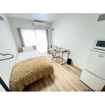 ユニオンマンスリー武蔵小杉５　205　1K・シングル☆【禁煙ルーム】デスク・チェアや2ドア冷蔵庫などの家具家電付き。武蔵小杉駅 徒歩10分/複数路線利用可で多方面へのアクセスも良好の物件写真1