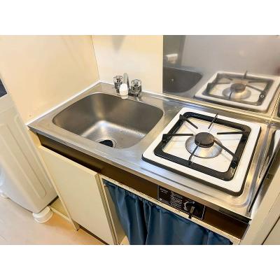 ユニオンマンスリー武蔵小杉５　205　1K・シングル☆【禁煙ルーム】デスク・チェアや2ドア冷蔵庫などの家具家電付き。武蔵小杉駅 徒歩10分/複数路線利用可で多方面へのアクセスも良好の物件写真2