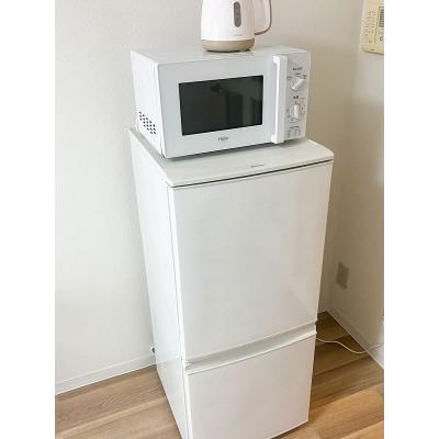 ユニオンマンスリー武蔵小杉５　205　1K・シングル☆【禁煙ルーム】デスク・チェアや2ドア冷蔵庫などの家具家電付き。武蔵小杉駅 徒歩10分/複数路線利用可で多方面へのアクセスも良好の物件写真4