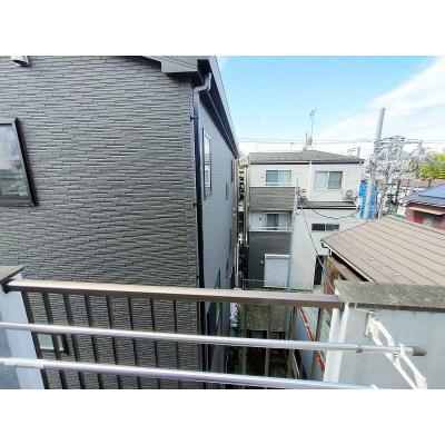 ユニオンマンスリー高津１　302　1K・シングル☆【禁煙ルーム】デスク・チェアや2ドア冷蔵庫などの家具家電付き。物件近くにコンビニ・スーパーもあり便利♪2路線利用可能！の物件写真6