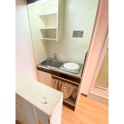 ユニオンマンスリー京王稲田堤５　402　1R・シングル☆【禁煙ルーム】人気の角部屋＆モニター付きインターフォン完備♪2ドア冷蔵庫などの生活家電＆デスク・チェアのあるお部屋の物件写真2