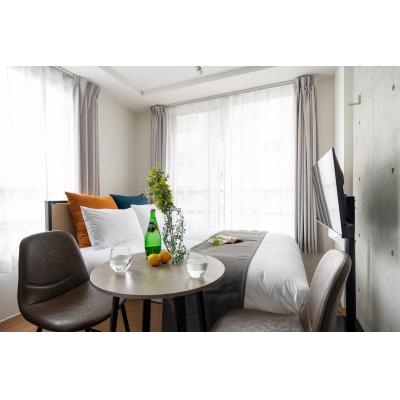 最寄駅マデ徒歩4分/新宿マデ2駅/家具家電付キ/EXAM高田馬場 301の物件写真1