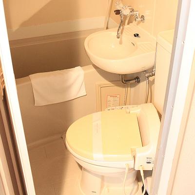 アーバンウエスト広島6-6　横川駅から徒歩6分【セミダブルベット】【無料Wi-Fi】【オートロック】【保証人不要】の物件写真4