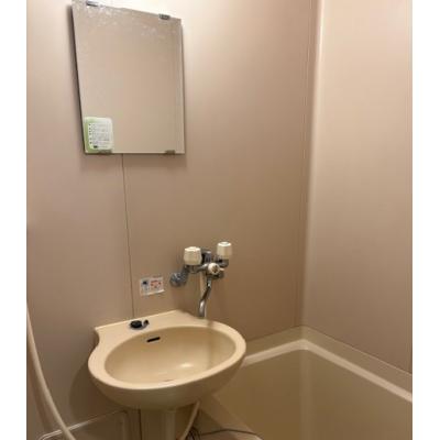 カーサヴェルデ　　熊本赤十字病院近く　　バス・トイレ別！の物件写真4