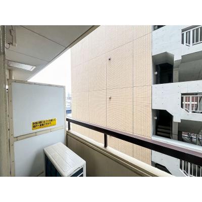 ユニオンマンスリー横浜高島町１　505 1R・セミダブル☆【禁煙ルーム】嬉しいエレベーターありの建物♪室内洗濯機など生活家電完備＆ソファ・ローテーブルのあるゆったり25㎡のお部屋の物件写真6