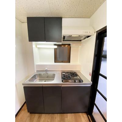 ●2026年5月4日から入居可●ユニオンマンスリー桜木町４　101　1K・シングル☆◆インターネット固定回線（Wi-Fi）無料の部屋◆【禁煙ルーム】人気の角部屋♪自炊に嬉しい2口ガスコンロ＆冷蔵庫や電の物件写真2