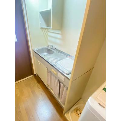 ユニオンマンスリー横浜平沼橋２　302　1K・シングル☆【禁煙ルーム】デスク・チェア完備！室内洗濯機や冷蔵庫など生活家電のあるお部屋/23時頃まで営業スーパー・サミットストアまで徒歩約4分の物件写真2