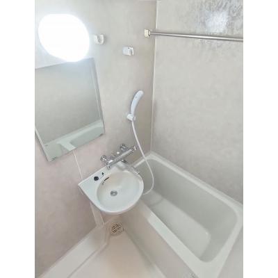 ●2026年5月4日から入居可●ユニオンマンスリー妙蓮寺２　502　1R・シングル☆【禁煙ルーム】人気の角部屋！バストイレ別＆浴室乾燥機のあるお部屋♪安心の建物オートロック・宅配ボックス・モニター付きの物件写真3