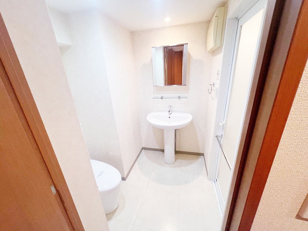 マンスリーリブマックス京急本線戸部WESTグリフォーネ★『禁煙ルーム・30平米・駅5分』【追い焚き機能・独立洗面・浴室乾燥付】≪エクセレントシリーズ≫の物件写真6