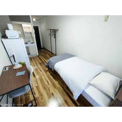 ユニオンマンスリー横浜・白楽５　406　1R・シングル☆◆インターネット固定回線（有線）無料の部屋◆【禁煙ルーム】安心の宅配ボックス＆モニター付きインターフォン完備！デスク・チェアのあるお部屋の物件写真2