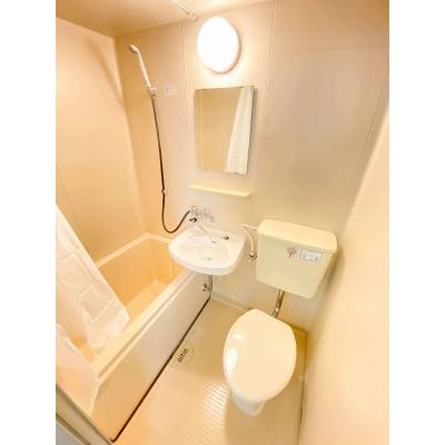 ●2026年4月19日から入居可●ユニオンマンスリー横浜反町２　201　1DK・セミダブル☆【禁煙ルーム】広々１DK＆人気の角部屋物件！ダイニングテーブルやゆったり二人掛けソファ付き。東急東横線 反町の物件写真4