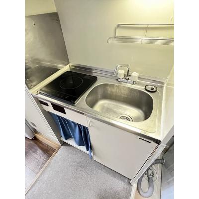 ユニオンマンスリー鶴見３　903　1R・シングル☆【禁煙ルーム】人気の角部屋物件！物件近くにはコンビニ・スーパーもありお買い物も便利◎横浜駅まで乗り換えなしでアクセス可能の物件写真3