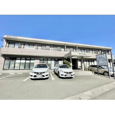 YM_ラウンドビルの外観画像