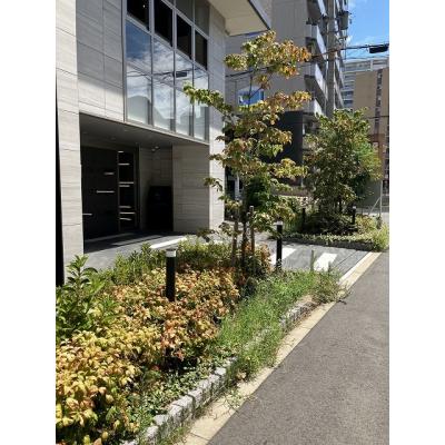 EC大阪WEST⑤【ＮＥＴ無料・ペット相談可・温水洗浄便座・浴室暖房乾燥機・３２型ＴＶ】の物件写真2