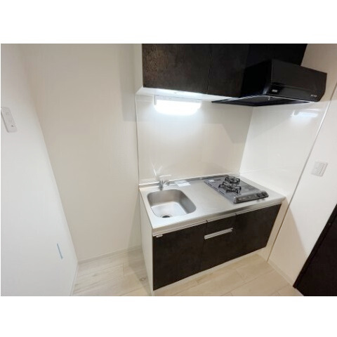 apartment 〒107-0052　東京都港区赤坂２丁目5-1 S-GATE赤坂山王　9F