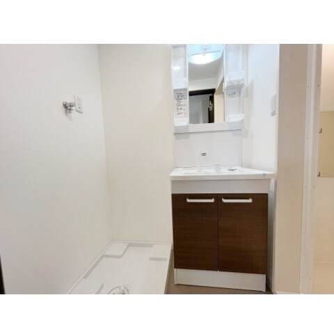 apartment 〒107-0052　東京都港区赤坂２丁目5-1 S-GATE赤坂山王　9F