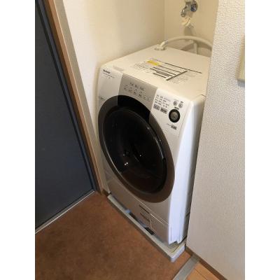 【肥後橋駅、中之島駅、北新地駅】EC大阪・中之島南⓽【分譲タイプ、ロフト付・床暖房・ドラム式洗濯乾燥機・３２型ＴＶ・HDD内蔵ブルーレイ標準装備！】の物件写真2