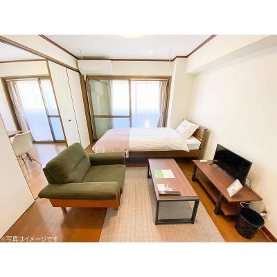 ユニオンマンスリー逗子六浦駅前２　401　1DK・シングル☆【禁煙ルーム】人気の角部屋＆2面採光♪ダイニングテーブル・チェア＆ローテーブル・ソファ＆独立洗面台完備！の物件写真1