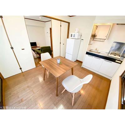 ユニオンマンスリー逗子六浦駅前２　401　1DK・シングル☆【禁煙ルーム】人気の角部屋＆2面採光♪ダイニングテーブル・チェア＆ローテーブル・ソファ＆独立洗面台完備！の物件写真2