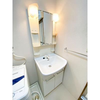 ユニオンマンスリー逗子六浦駅前２　401　1DK・シングル☆【禁煙ルーム】人気の角部屋＆2面採光♪ダイニングテーブル・チェア＆ローテーブル・ソファ＆独立洗面台完備！の物件写真5