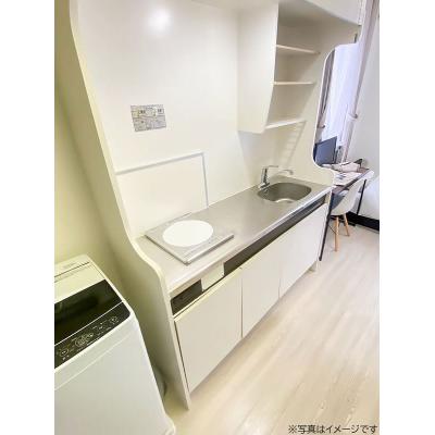 ユニオンマンスリー横浜鶴ヶ峰３　E210　1R・セミシングル☆【禁煙ルーム】人気の角部屋＆たっぷり収納ロフトつき♪安心のモニター付きインターフォン＆室内洗濯機完備！の物件写真3