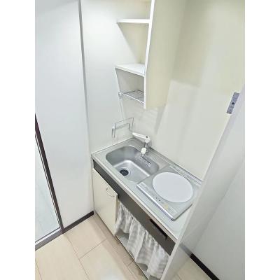 ユニオンマンスリー相鉄三ツ境駅前１　302　1K・シングル☆【禁煙ルーム】人気のバストイレ別！デスク・チェアのあるお部屋♪安心の建物AL・宅配ボックス・モニター付きインターフォン・室内洗濯機完備の物件写真3